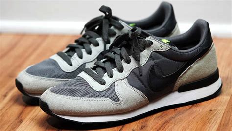 nike internationalist mid zwart|Nike Internationalist Review and Lookbook (5+ Years Wearing .